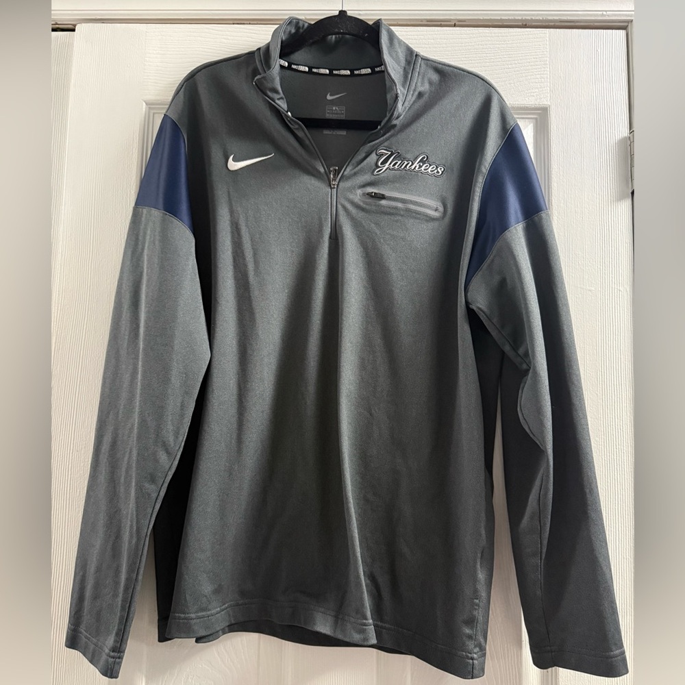 Nike Baseball New York Yankees 1/4 Zip Long Sleeve Activewear Pullover Large